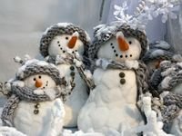 pic for Cute Snowmen 